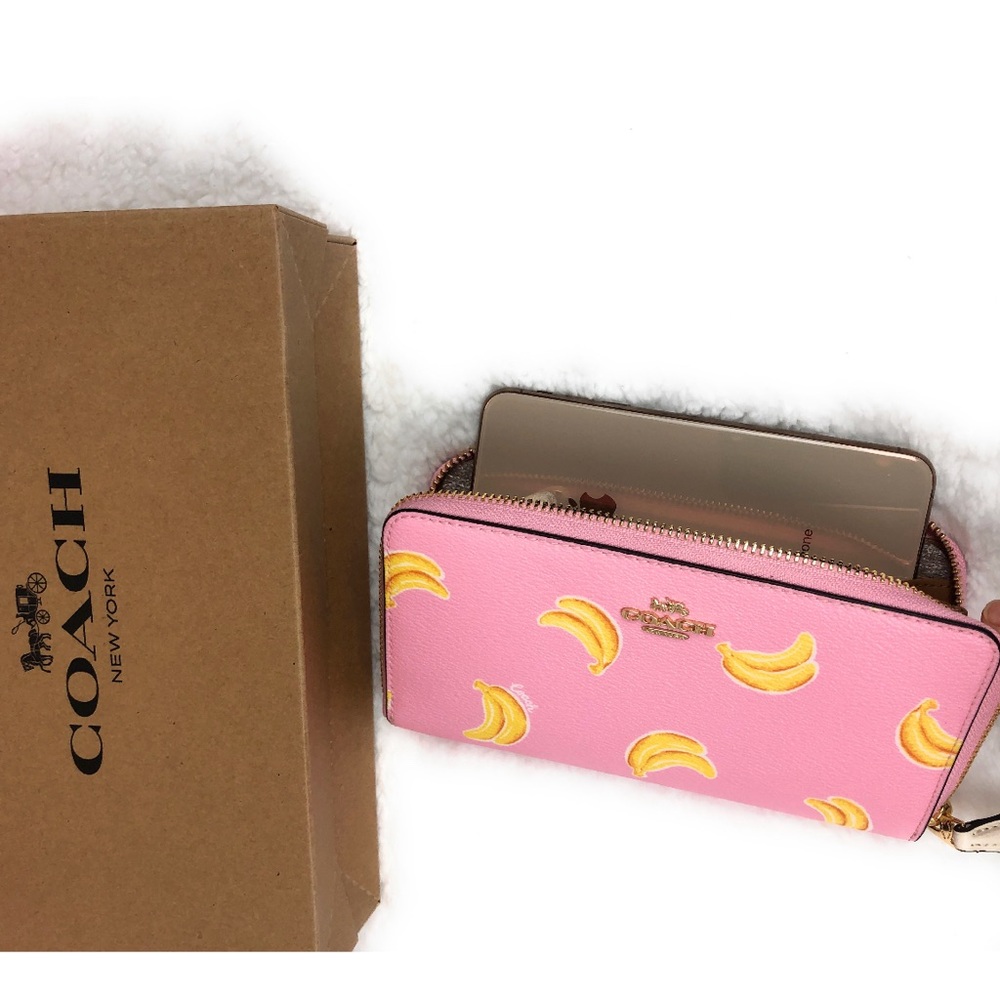 Coach Wallet Banana Print - Picture 7 of 7